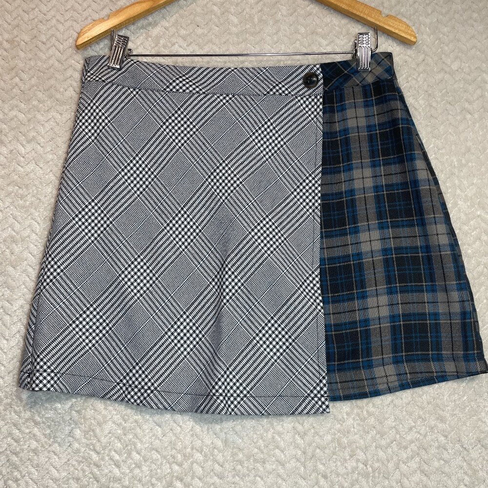 Almost Famous Gray Double Plaid Mini Skirt Womens Size M | Messy Girl Punk